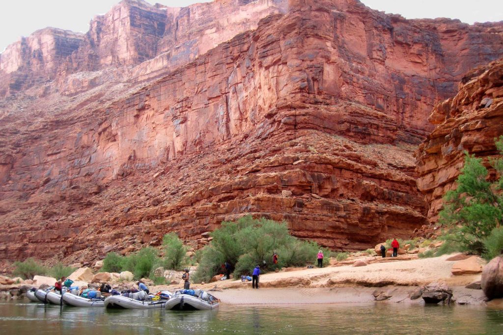 group rafting the colorado river