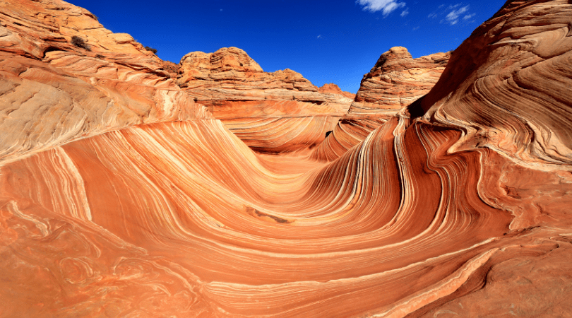 the wave red rock formation in utah