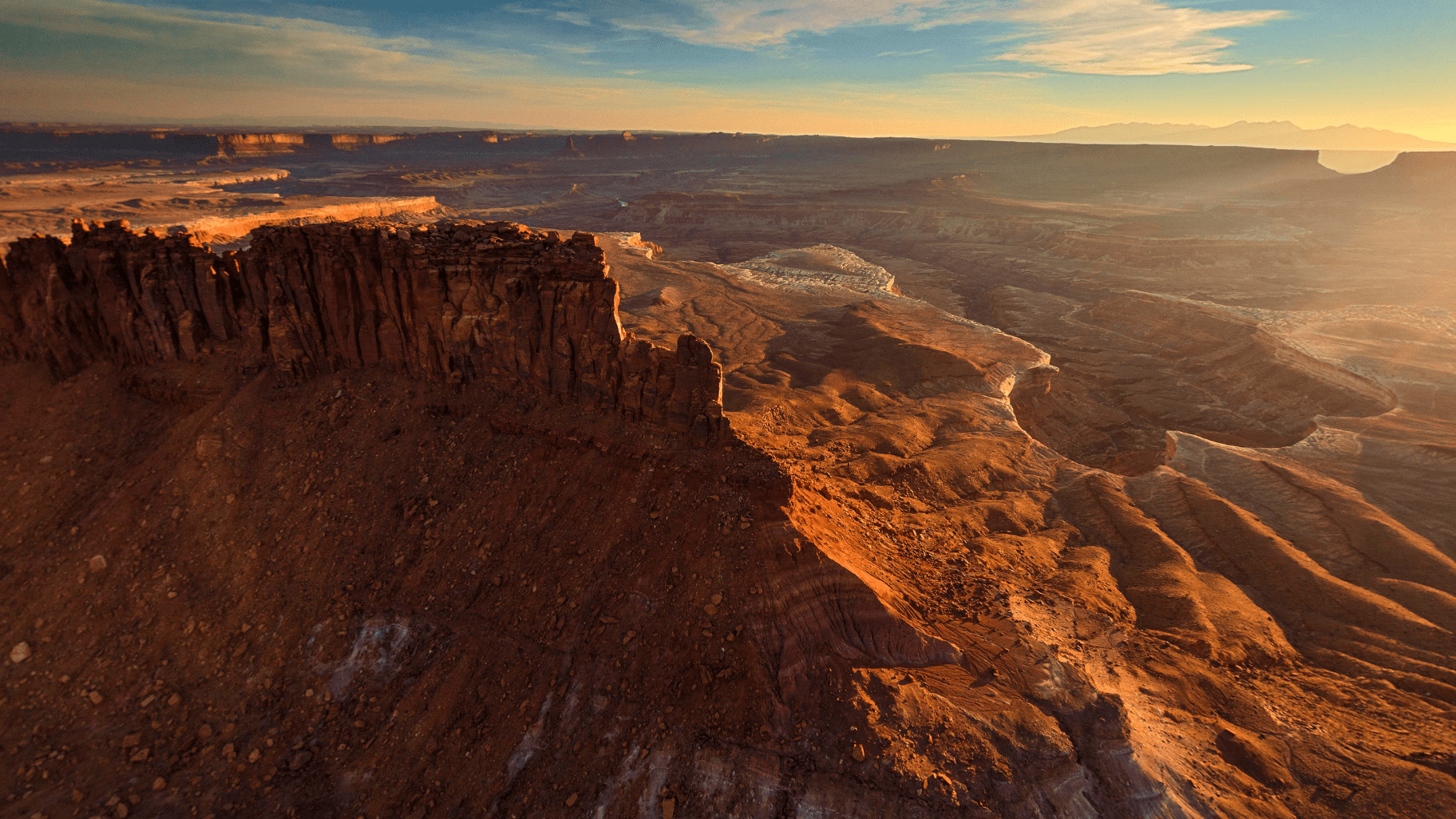 edge of canyonlnds extended helicopter tour