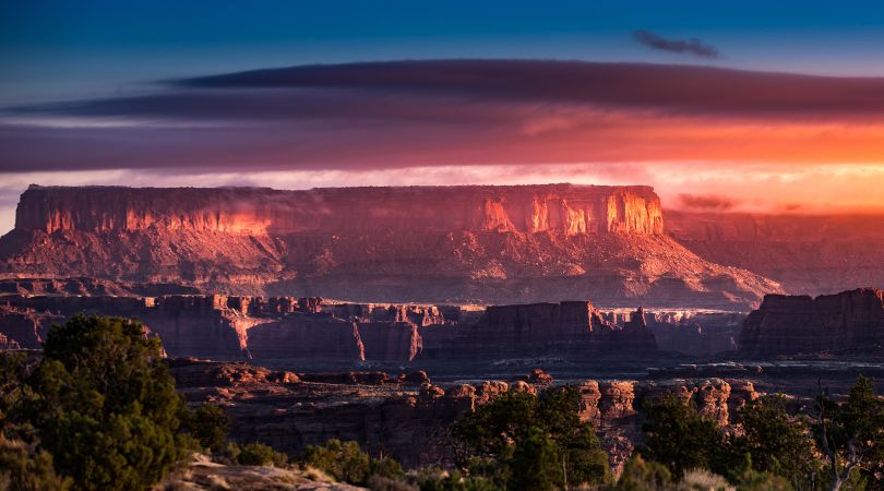 needles district of canyonlands national park at sunrise