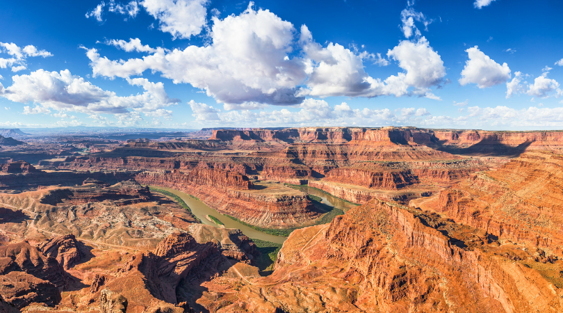 view from dead horse point state park just outside of canyonlands